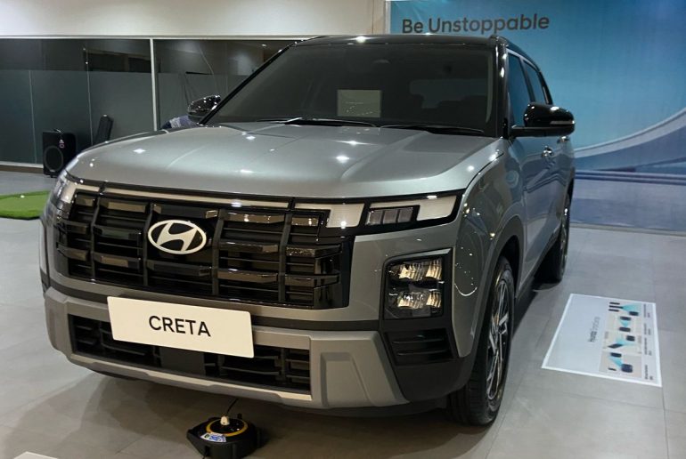 Hyundai Creta Prime dipajang di dealer Bhito Hyundai Bekasi dengan promo DP ringan dan cicilan 6 jutaan area Jakarta.
