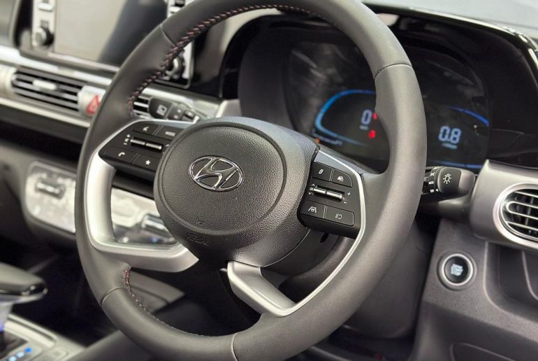 Promo Hyundai Stargazer X Prime 7 Seater IVT Midnight Black Pearl harga 300 juta